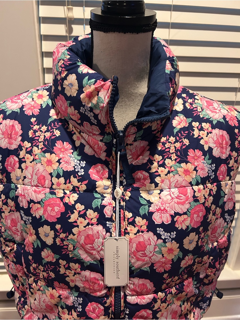 Simply Southern Puffer Vest Womens Size XL Floral Blue Pink Coquette Twee NEW - Picture 3 of 10